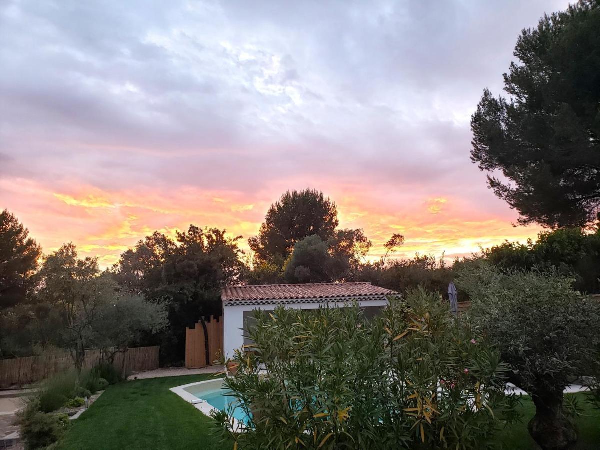 La Bastide D'Alix Bed & Breakfast Eguilles Bagian luar foto